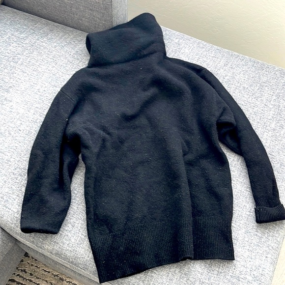 Sandro turtleneck sweater, good condition, size small - Picture 1 of 1